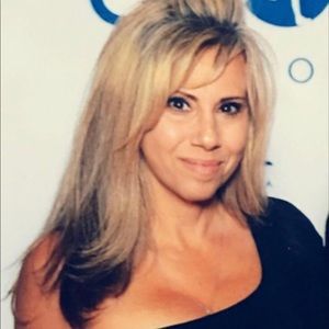 Meet your Posher, Teresa